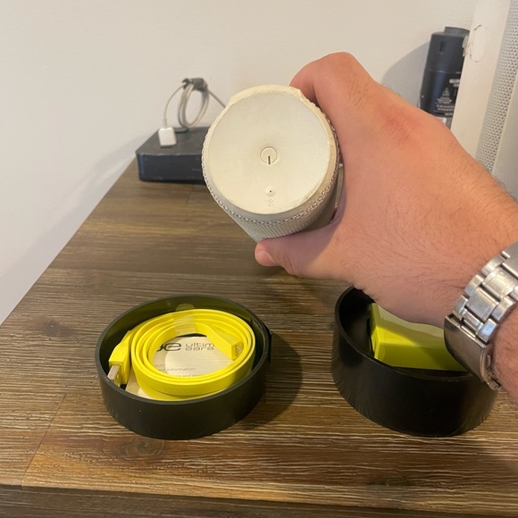 UE Boom speaker - Picture 6 of 6